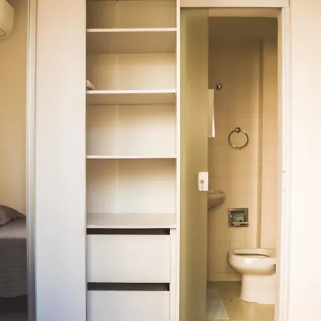 Belo Apartamento Compartilhado Beira Mar No Centro De Bc Balneario Camboriu Room photo